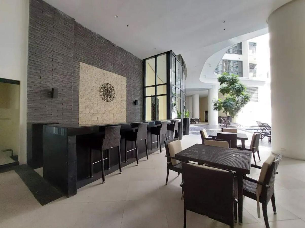 The Florence At Mckinley Hill Taguig Bagian luar foto